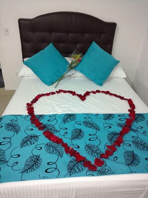 Chambre Double | 1 chambre, fer et planche à repasser, lits pliants/supplémentaires