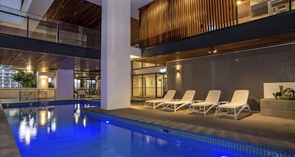 Hope Street Apartments by CLLIX