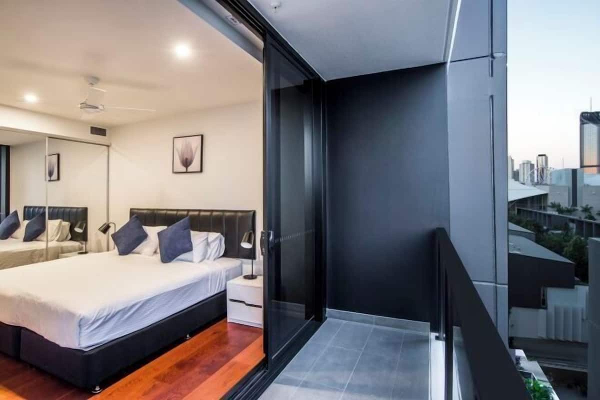1 bedroom, laptop workspace, soundproofing, iron/ironing board