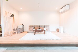 Private Vacation Home | Living area - Yaoya Kyoto Kyomizu Gojo (Kyoto)