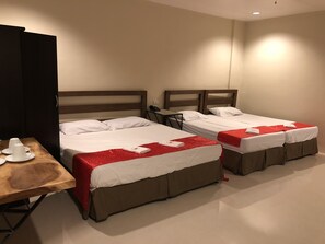 Family Room | Desk, bed sheets