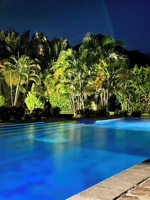 Piscine extérieure