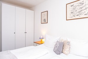 1 bedroom, travel cot, WiFi, bed sheets - House Anchor Light - House Anchor Light 4th floor (Sylt)