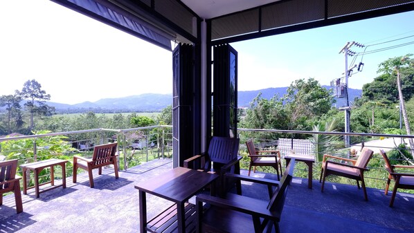 Breakfast area - Pannipa Villa (Koh Samui)