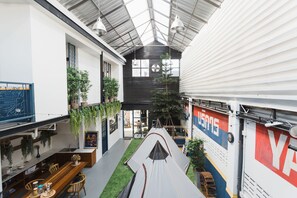 تفاصيل الفندق من الداخل