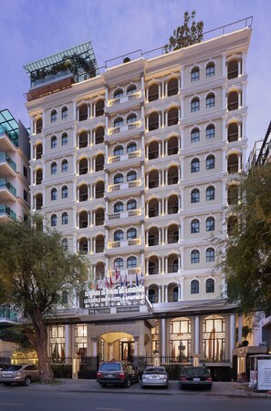 Exterior - Le Castle River Hotel & Apartment (Phnom Penh)