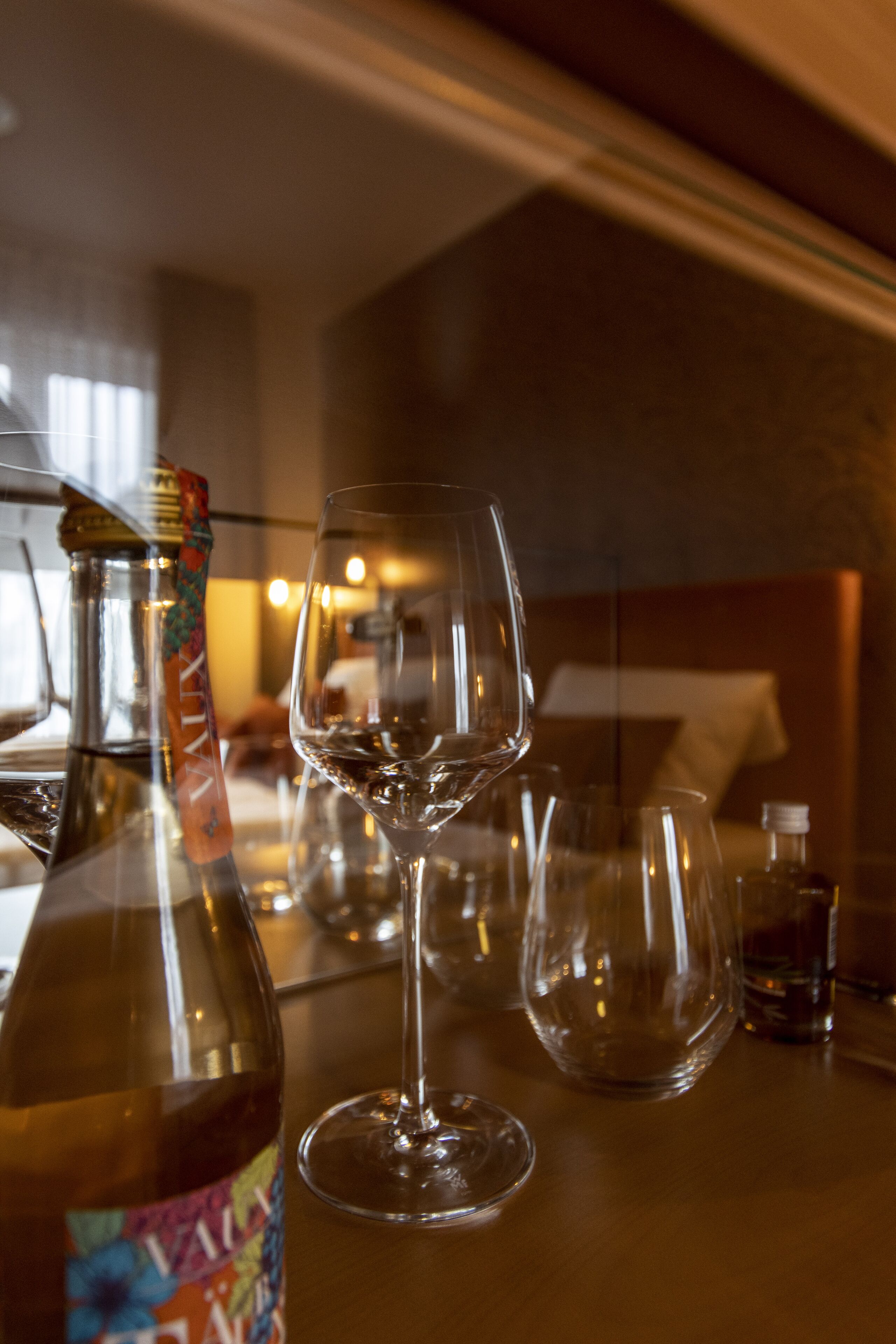 lunch and dinner served