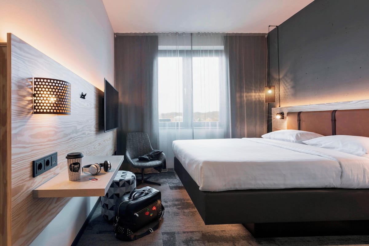 Kamar, 1 Tempat Tidur Queen | Kedap suara, Wi-Fi gratis, dan seprai linen