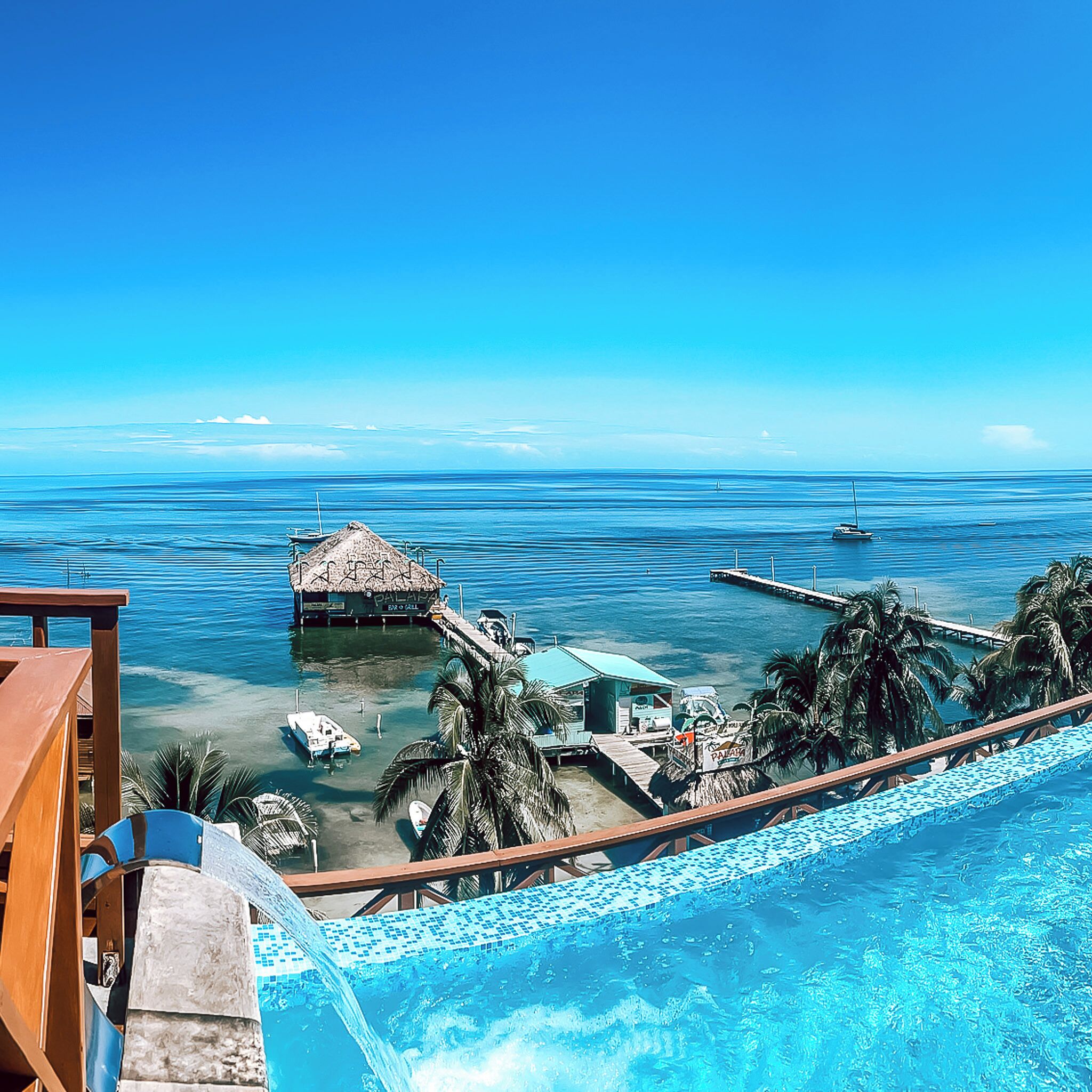 2 piscinas al aire libre