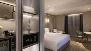 Habitación estándar, 1 cama King size | Ropa de cama de alta calidad y minibar