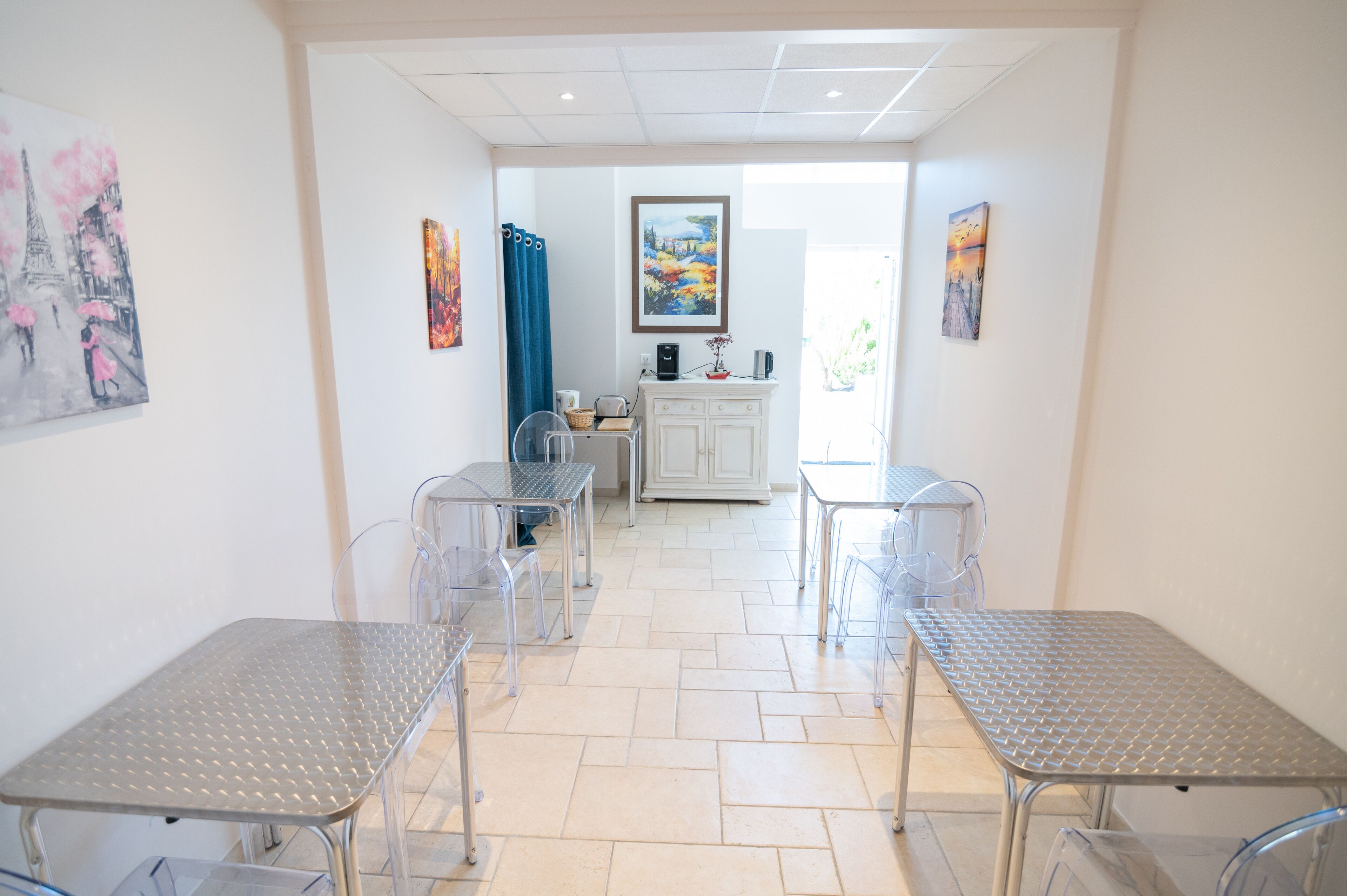 Televisor de pantalla plana de 40 polzades amb canals per cable 