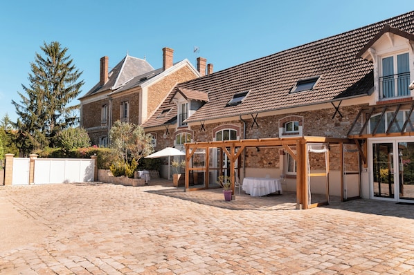 高級寢具、獨特設計、獨特裝修、手提電腦工作空間