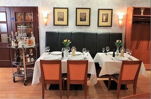 Family dining - Hotel Restaurant Kasserolle (Siegburg)