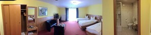 Hypo-allergenic bedding, desk, free WiFi, bed sheets