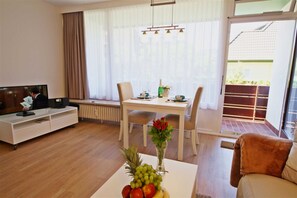 Unclassified image, 3 of 10, button - Klaus-Groth-Str. - Klaus-Groth-Str.2 (Sylt)