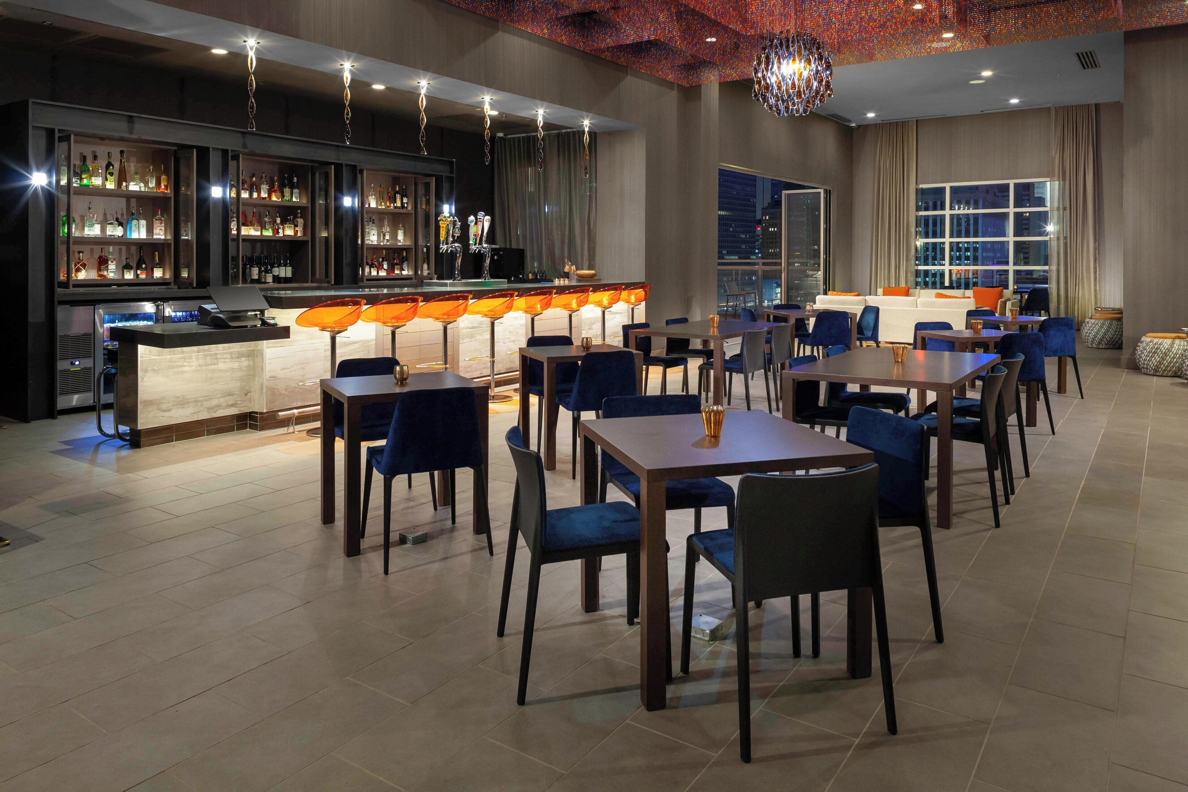 Foto - Courtyard by Marriott Dallas Downtown/Reunion District