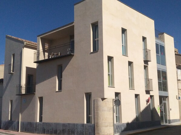 واجهة المنشأة