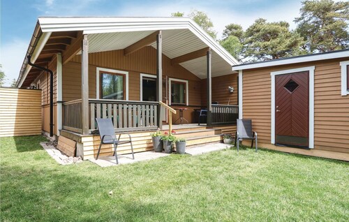 Awesome home in Nybrostrand with WiFi