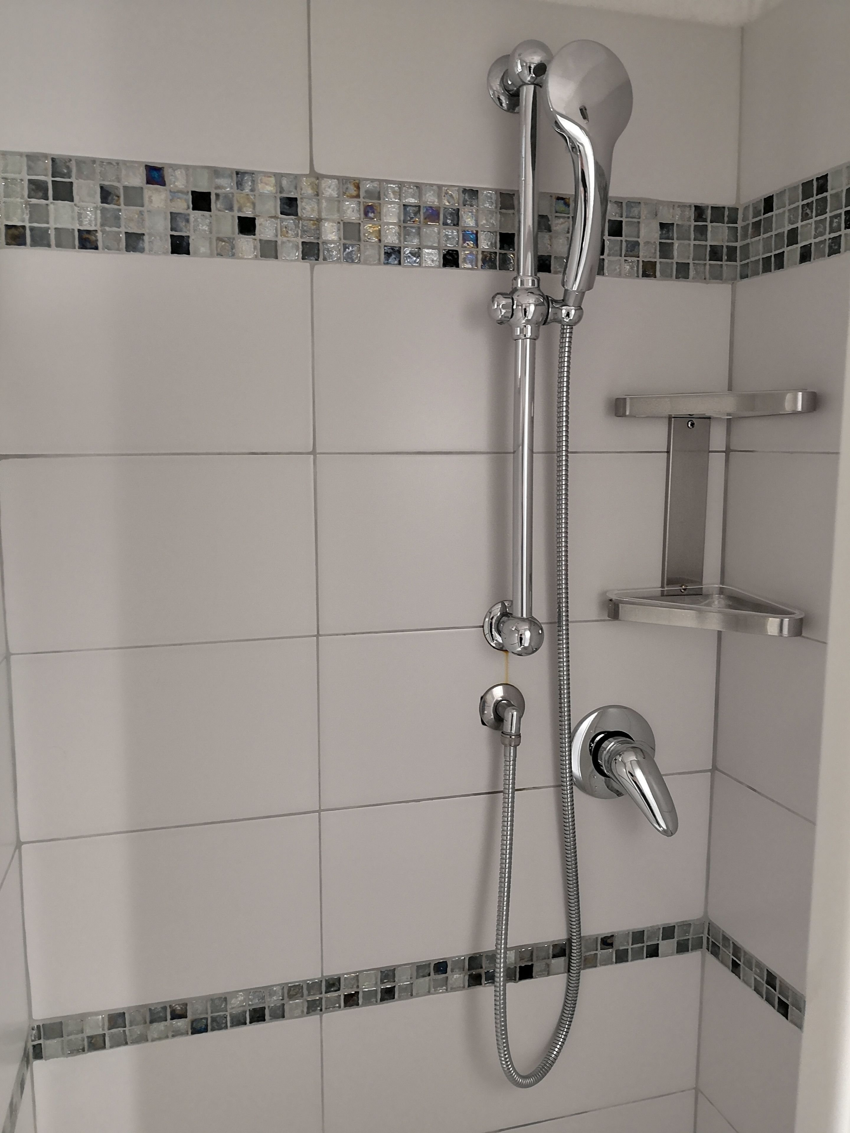Room 6 - Basic | Bathroom