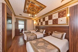 Standard Triple Room | Minibar, desk, soundproofing, free WiFi - Version Hotel (Istanbul)