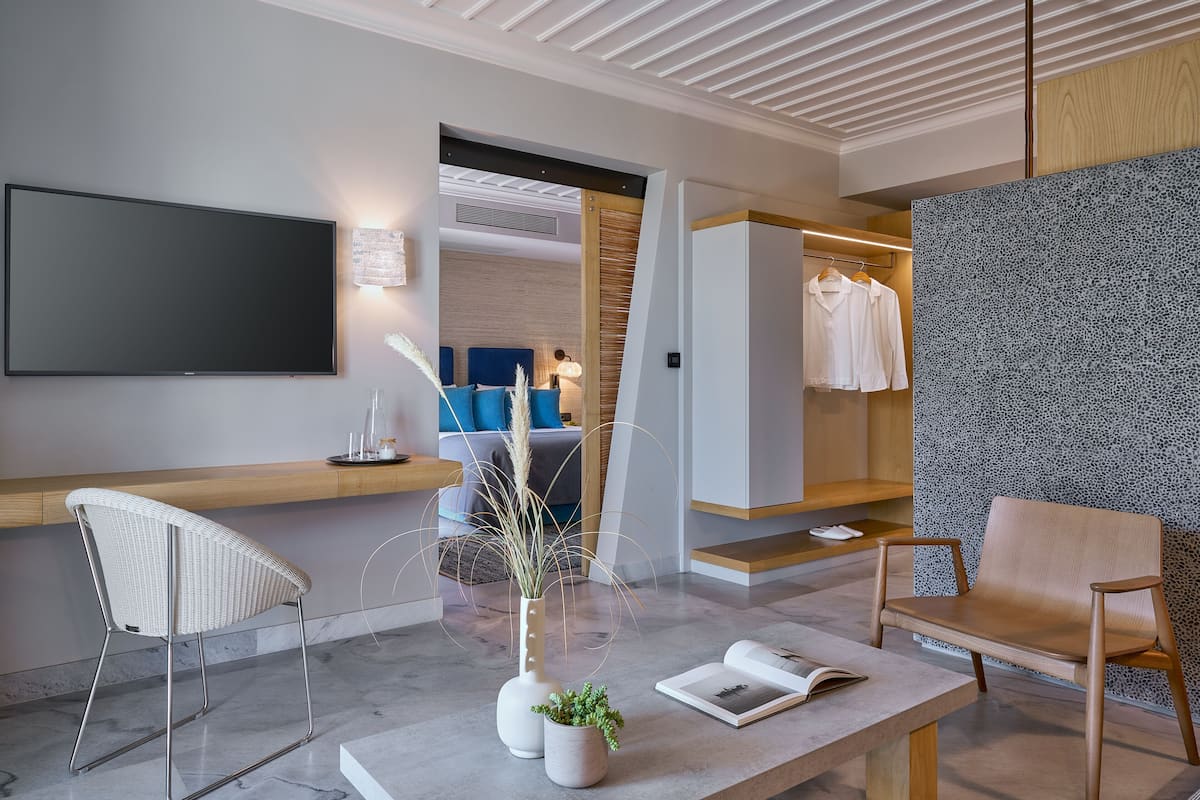 Premium Suite | 1 bedroom, Egyptian cotton sheets, premium bedding, down comforters
