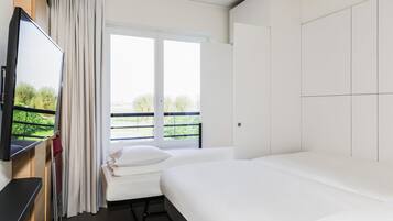 Habitación estándar, 3 camas individuales | Escritorio, cunas gratuitas, camas extra gratis y wifi gratis