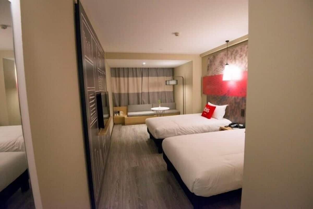 In-room safe, blackout curtains, soundproofing, iron/ironing board