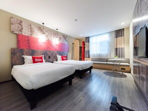 Desk, iron/ironing board, free WiFi, bed sheets - ibis Yixing South Renmin Rd (Wuxi)