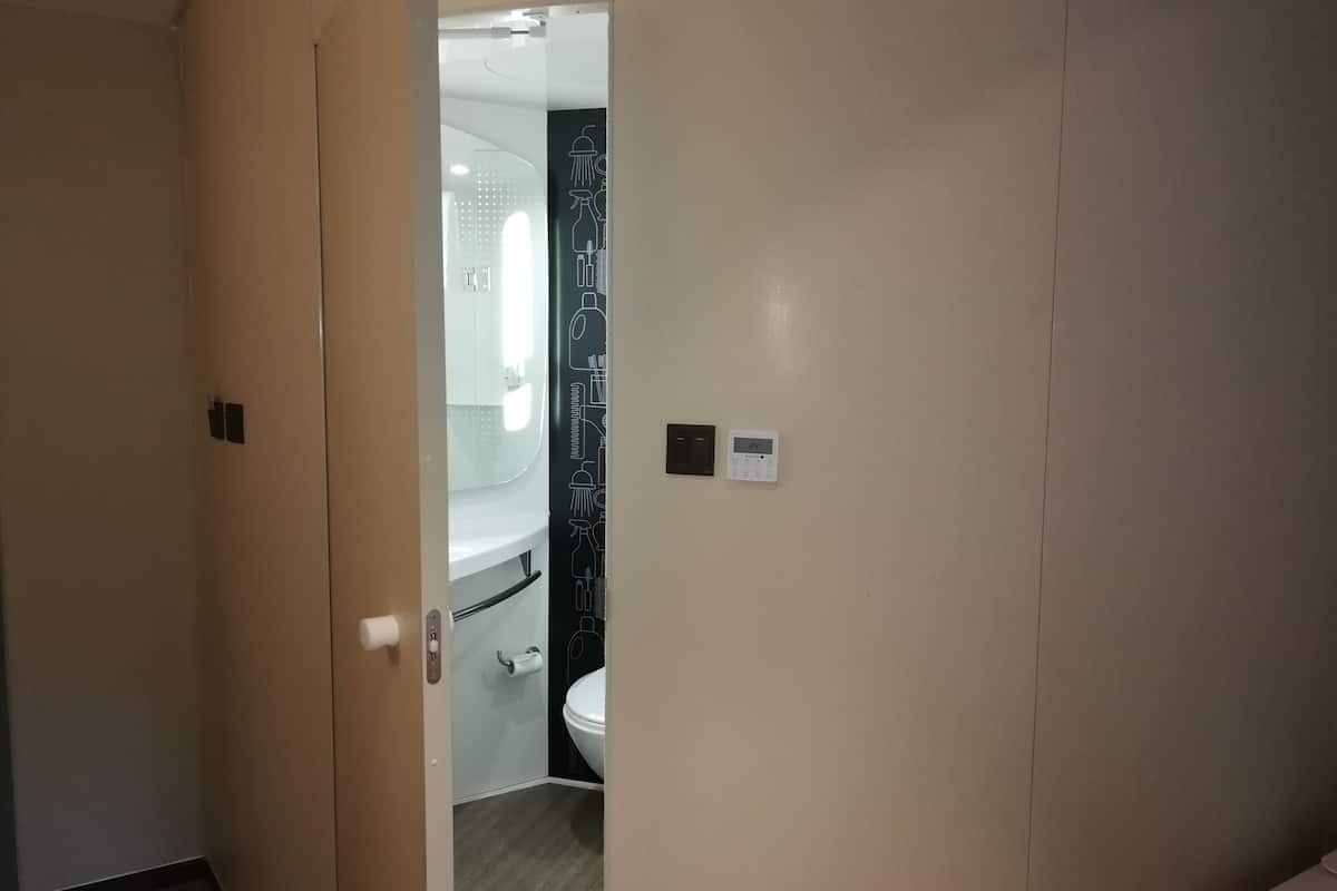 Double Room | Memory-foam beds, blackout curtains, free WiFi, bed sheets