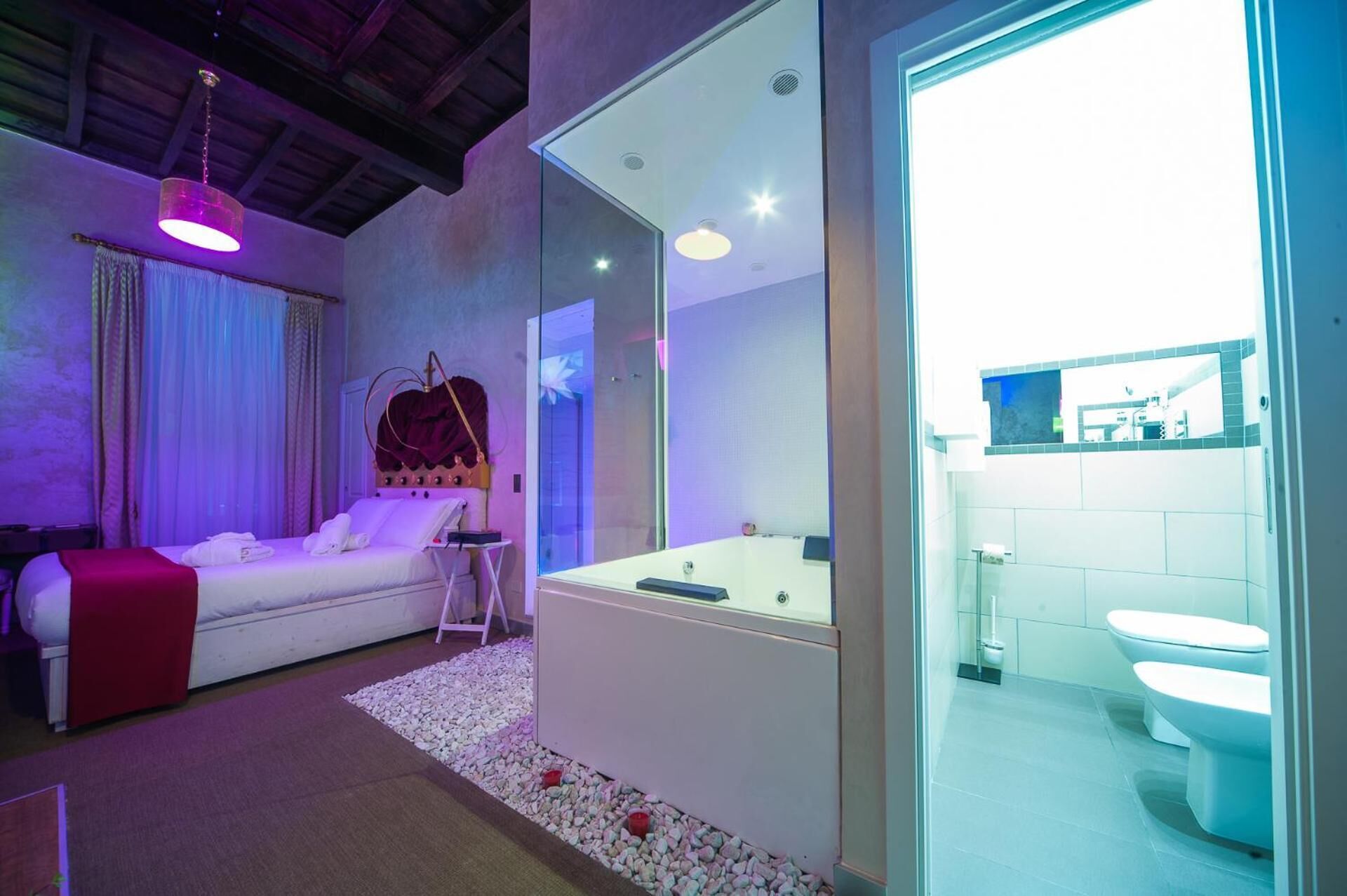 Photo - Magenta Pantheon Navona