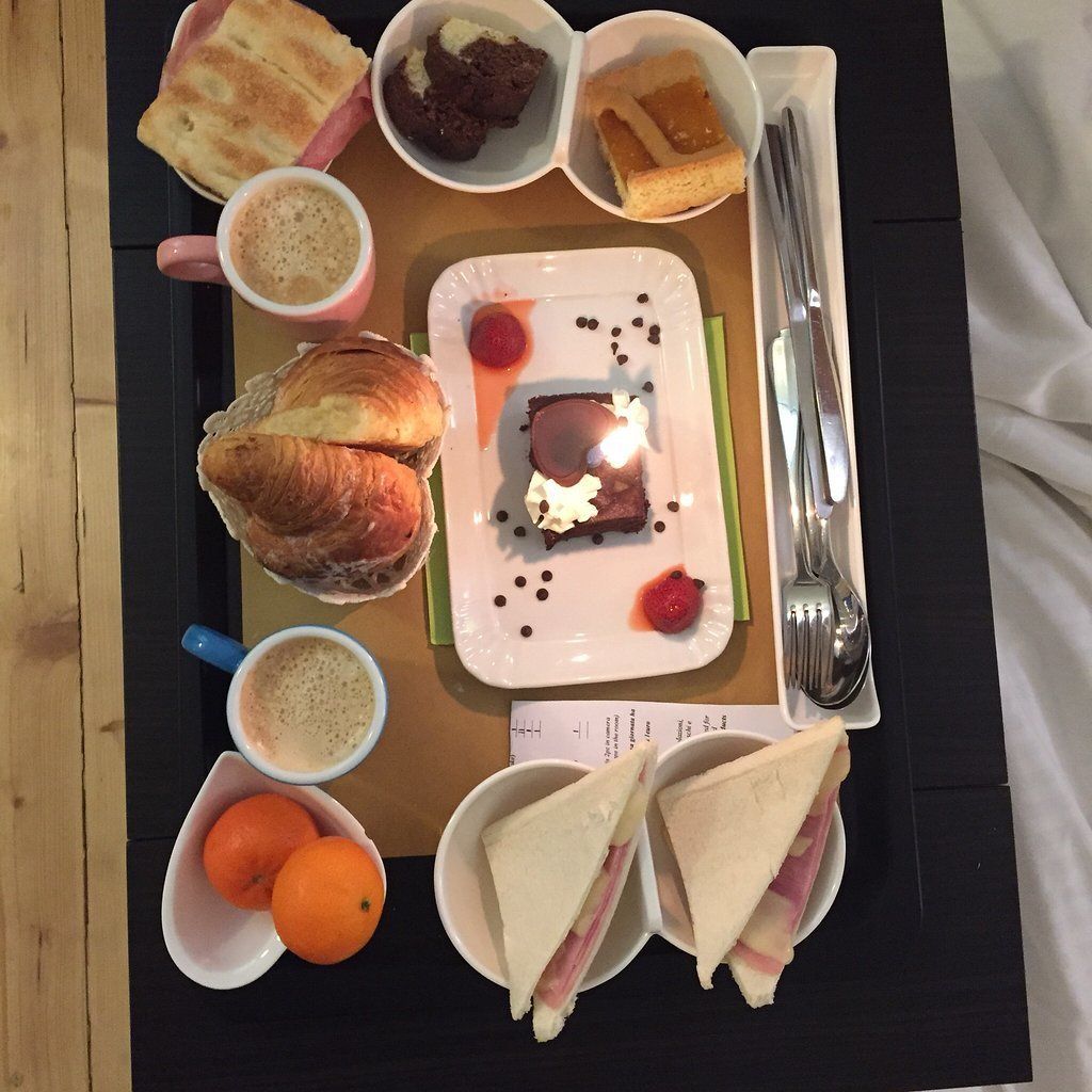 Photo - Magenta Pantheon Navona