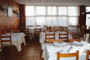 Restaurant - Apartamentos SNÖ Edelweiss (Benasque)