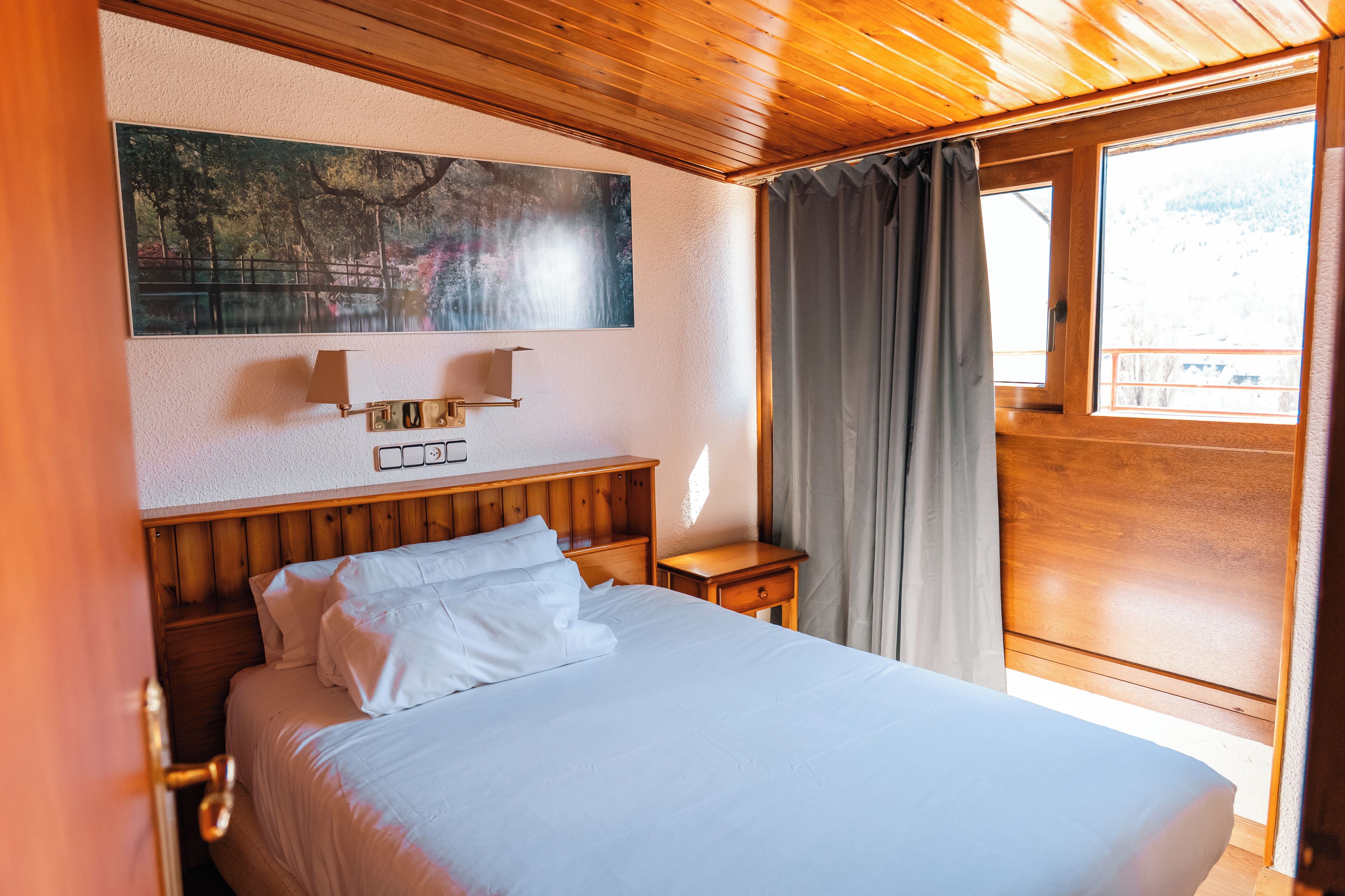 Wifi gratis y ropa de cama 