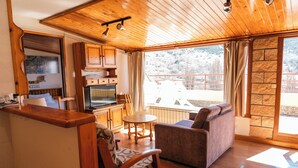 Unclassified image, 3 of 59, button - Apartamentos SNÖ Edelweiss (Benasque)