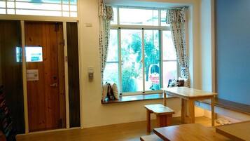 Pemandangan dari properti