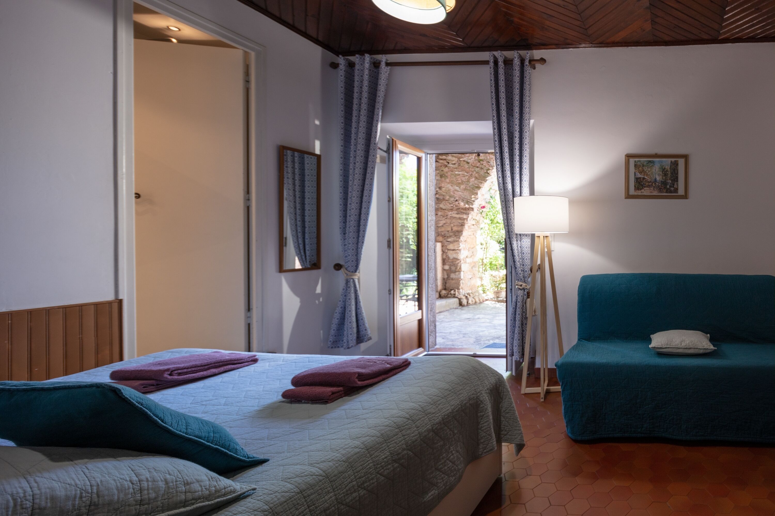 家庭四人房, 1 張加大雙人床和 1 張沙發床 (Jasse) | 1 間臥室、獨特裝潢、布置獨特、書桌