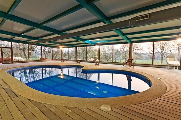 Piscine couverte, piscine extérieure