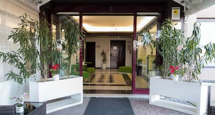 Hotel Ayri
