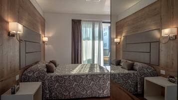 Minibar, in-room safe, individually decorated, individually furnished
