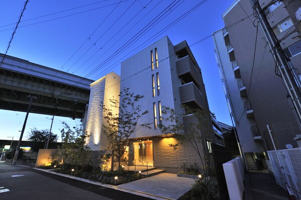 Front of property – evening/night - RakutenSTAY×Shamaison Osaka Dekijima Station (Osaka)