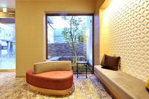 Lobby sitting area - RakutenSTAY×Shamaison Osaka Dekijima Station (Osaka)