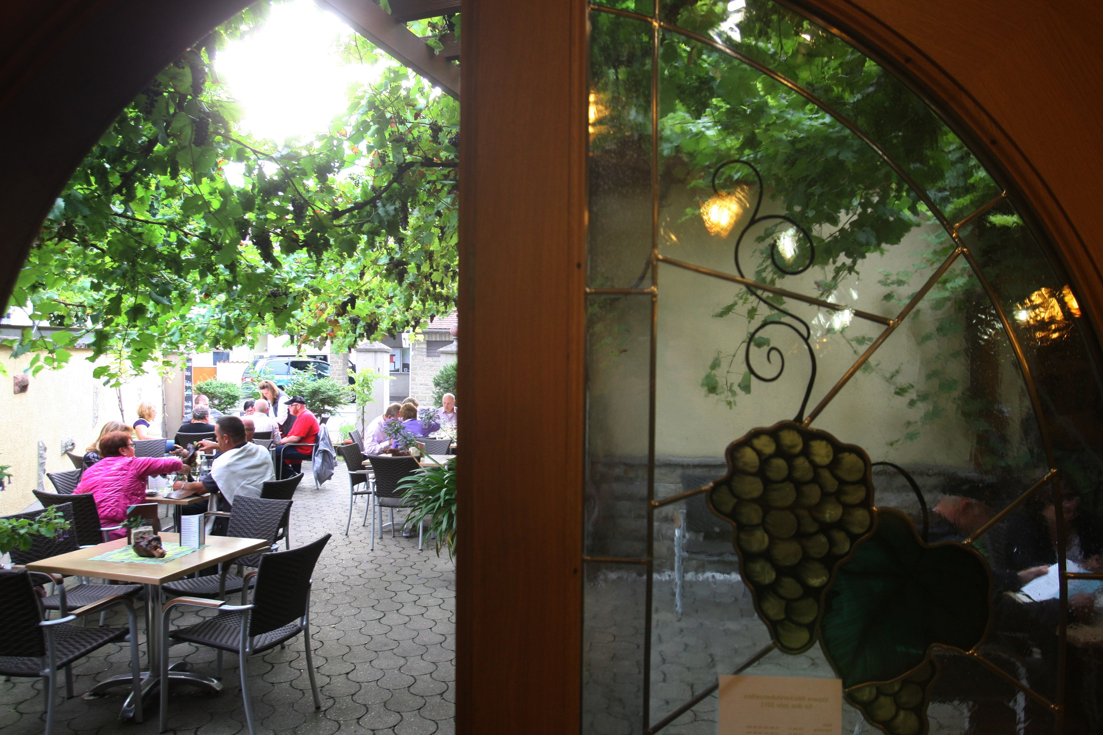 breakfast, lunch, dinner served; german cuisine