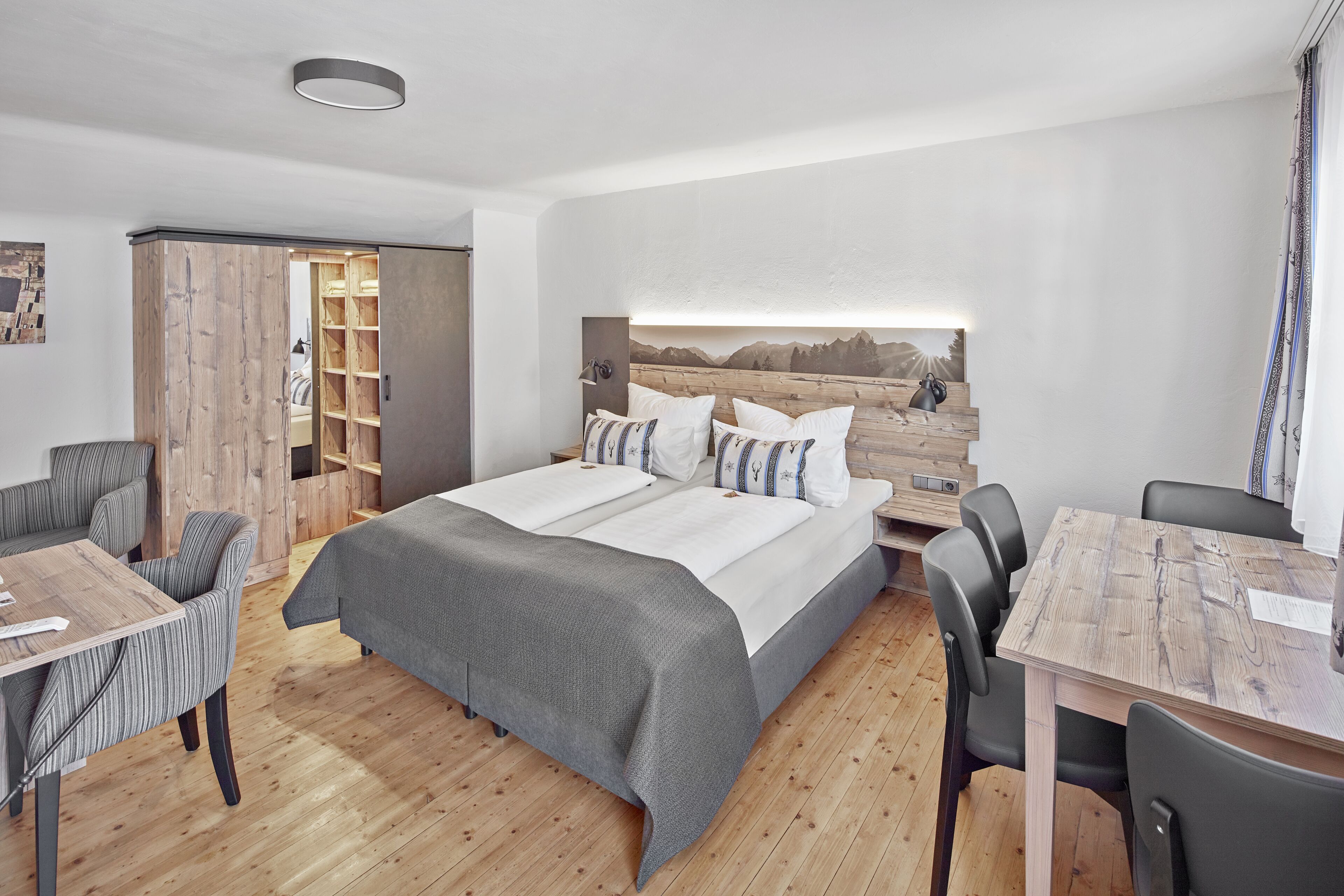 Suite Familiale (Bathroom in master bedroom)