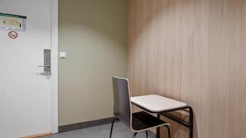 Standard-Einzelzimmer, 1 Einzelbett, Gemeinschaftsbad (no window)