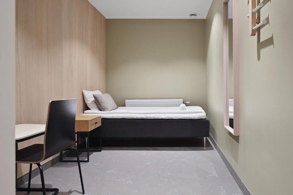 Standard Single Room, 1 Twin Bed, Shared Bathroom (no window) | Blackout drapes, soundproofing, WiFi (free), bed sheets