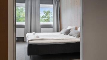 Cortinas blackout, sistema de insonorización y wifi gratis