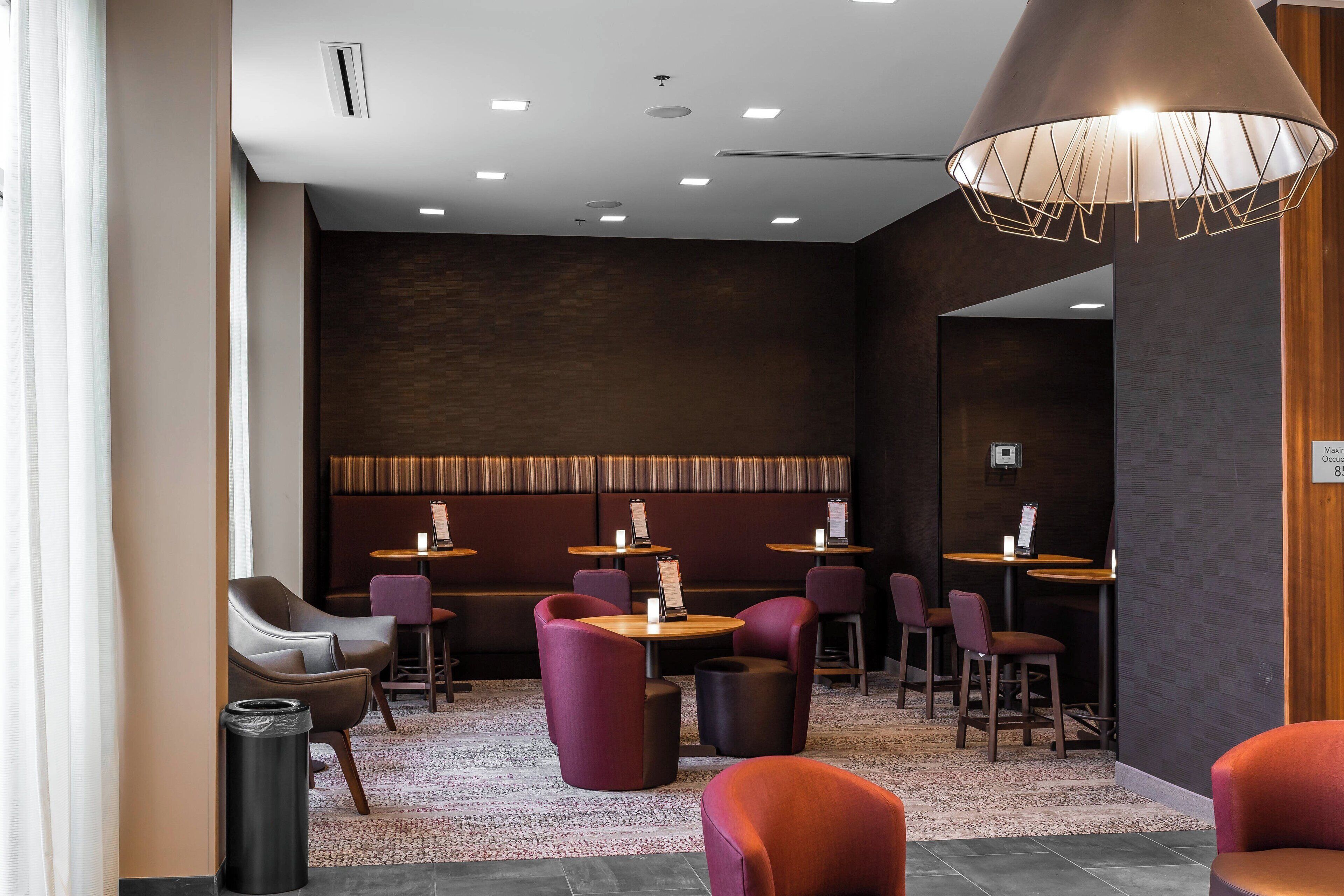 breakfast and dinner served, american cuisine