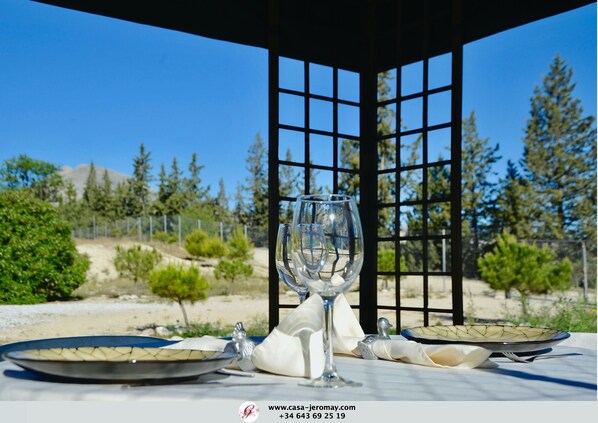 ลานระเบียง/นอกชาน