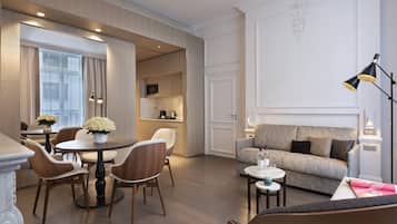 Apartment, 1 Bedroom | Private kitchen | Fridge, microwave, stovetop, dishwasher