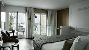Appartement Duplex, terrasse (Montmartre) | Literie de qualité supérieure, coffres-forts dans les chambres, bureau